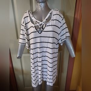 M Fasis woman's size 3x plus size long Short Sleeve shirt